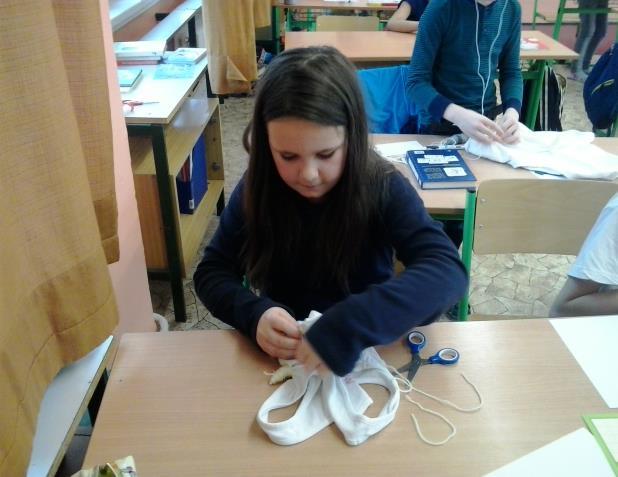 dozdobili fixami na textil.