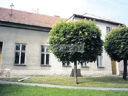 října) za celkem 6 300 (6750 Kč/měs, budou-li osoby 2=max!