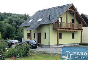 dispoziční variabilitu podle potřeb klienta 2 050 000 Kč MAAT REAL, sro 773 692 072 DŘEVOSTAVBA 4+1 Nabízíme