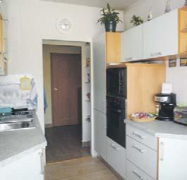 vestavnými spotřebiči, zděné jádro 734 518 957 1 980 000,- Kč Brno - Bystrc Atraktivní byt 2+1 v žádané a velmi klidné lokalitě v OV, byt je po celkové