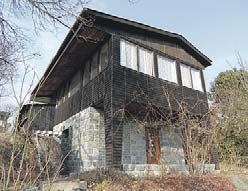 000,-Kč Tel: 775 764 765 Sivice RD 4+kk 9 km od Brna, garáž,