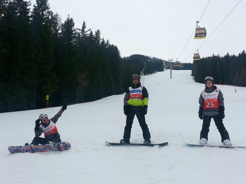 Před samotným zahájením her jsme strávili 2 dny v tzv. Host Town Programu, který pro naši výpravu připravil Rotary Club Traun. Ubytováni jsme byli v Linci, v příjemném hotýlku v centru města.