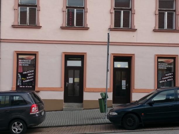 Prostory pracoviště Prachatice se nacházejí v přízemí u hlavního vchodu.