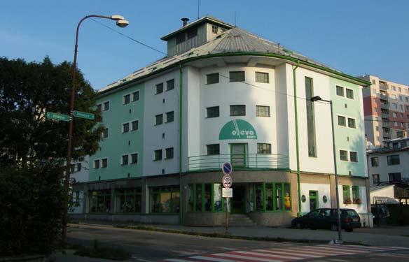 10. Objekt rodinného domu (uč. Fr. Pospíšila), Hutařova 543, ZR 1 asi rok 1931, sgrafita podle návrhu Karla Němce (sv. Jiří a sv. Václav), zednický mistr Jan Hynek 11.