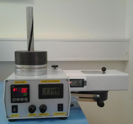 Obr. 29. Měřící zařízení Permetest Postup měření Před měřením byla nejprve provedena kalibrace měřením na kalibrační tkanině.