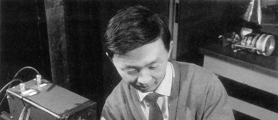 Z historie optických komunikací 1966 Kao spolu s
