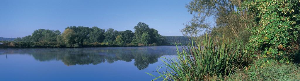 Seite / strana / page 9 Pilotprojekt 8 Bezirk Königgrätz Pilotní projekt 8 Královéhradecký kraj Pilot project 8 Region Hradec Králové Elbe in Mittelböhmen Labe ve středních Čechách Elbe near
