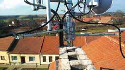 Instalací oddálené jímací soustavy pomocí izolovaných distančních držáků DEHNiso, což je mnohdy problematické, vzhledem k umístění výložníků a antén na stožáru. 2.