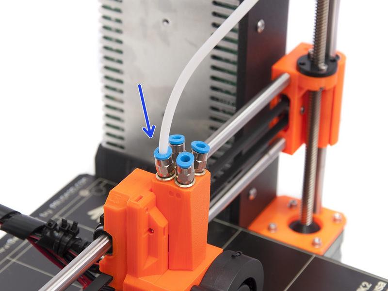 Správné pořadí extrudérů a trubic v Multiplexeru je následující: