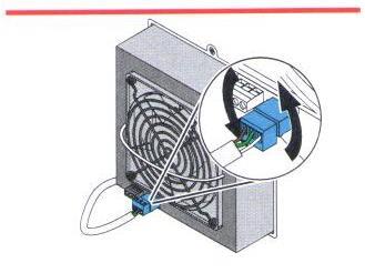 Podmínky Byla provedena kontrola funkčnosti větracího systému. u každého druhého ventilátoru vytáhněte svorku ze zeleného protikusu na konektoru. otočte svorku o 180.
