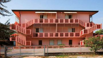 08. bilo 3/4 bilo 4 RESIDENCE 1 WN D, 3 VIL RMID, 2 VIL UMERTO apartmány bez bazénu apartmány s bazénem C trilo 4/6 D trilo 4/6 E trilo 4/6 F quadri 7/9 bilo 4
