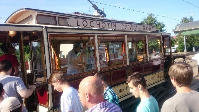 22. 6. 2017 čtvrtek Poslední den kempu začal pro všechny účastníky ubytovaných v Domově mládeže SOU elektrotechnického, Plzeň budíčkem v 6:30 hodin. Lektoři odvedli žáky na snídani do školní jídelny.