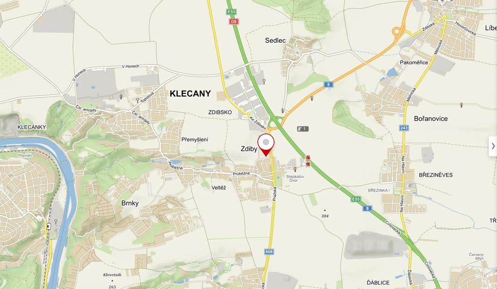 obce Zdiby. V blízkosti nemovitostí prochází silnice II/608.