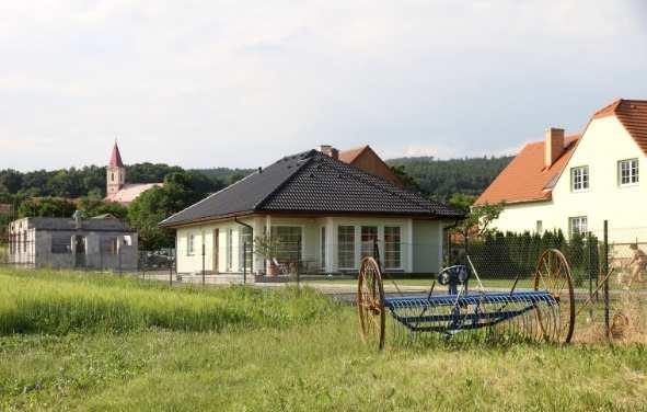 V posledních 2 letech (2012 2014) bylo nejvíce bytů dokončeno ve třech největších obcích Lipník nad Bečvou (11), Radslavice (9) a Dolní Újezd (7).