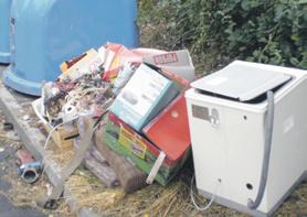 Traktorový svoz objemných odpadů Odpad není možné vyložit na místo dříve než v předvečer svozu!