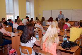 akademie a Vyšší