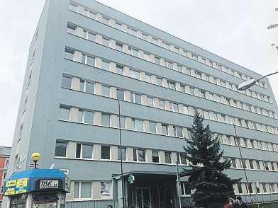 Ale jelikož zdraví máme jen jedno, měli bychom se umětnachvíli zastavit audělat si čas na preventivní prohlídku.