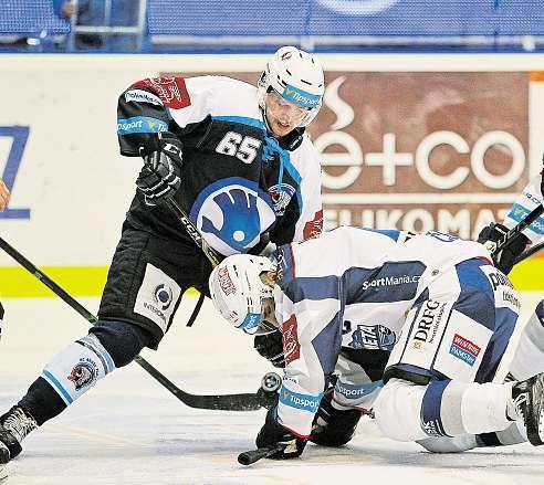 FOTO LADISLAV NĚMEC, MAFRA PLZEŇ Dvě obdivuhodné série drželi až donedávna v nejvyšších ligových soutěžích plzeňští fotbalisté a hokejisté.