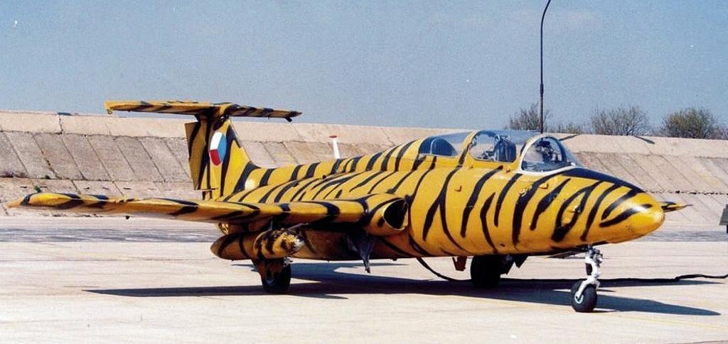 2.5. Aero L-29 Delfín První proudový letoun navržený a vyráběný v Československu, kde bylo v letech 1963-1974 vyrobeno přes 3600 kusů (Aero Vodochody a Let Kunovice).