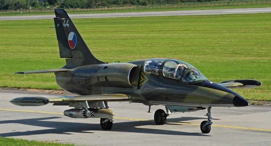 2.6. Aero L-39 ALBATROS Byl první typ cvičného proudového podzvukového letadla druhé generace s dvouproudovým motorem, vyvinutý v šedesátých letech v Aeru Vodochody jako nástupce Aero L-29 Delfín.