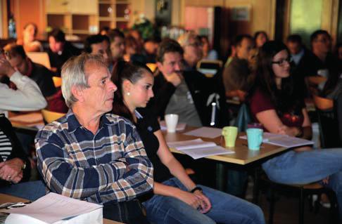 SEMINÁŘ ČMES 2014: SILNÁ KONVEKCE A PŘEDPOVĚĎ EXTRÉMNÍCH JEVŮ Ve dnech 15. až 17.