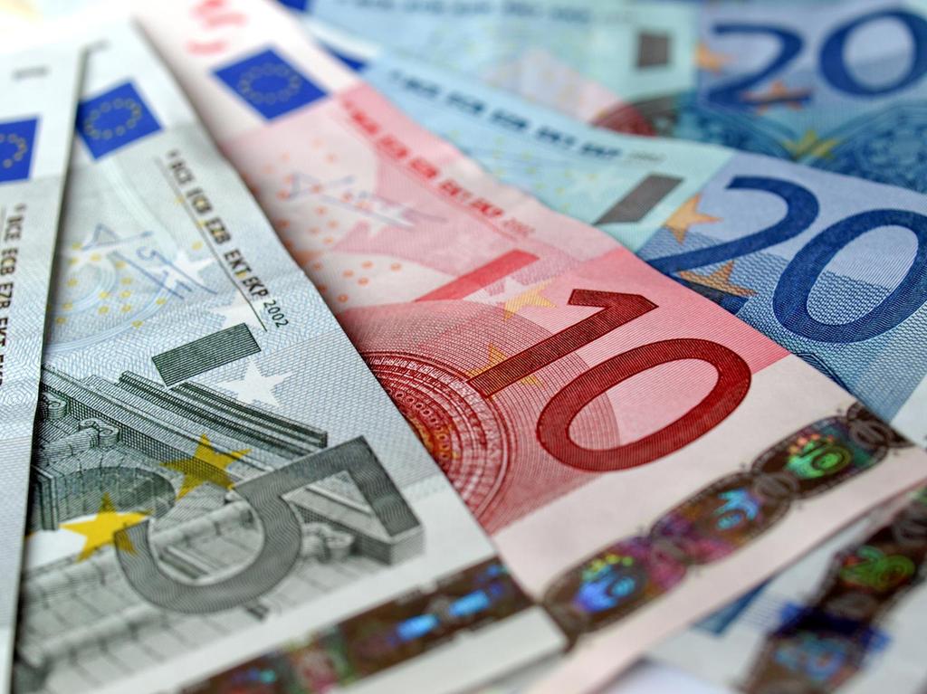 Stipendium Student neplatí školné ani poplatky související s výukou.