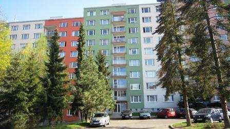 ZNALECKÝ POSUDEK O OBVYKLÉ CENĚ NEMOVITÉ VĚCI č. 2280/45/2018 Ocenění bytové jednotky č. 897/27 zapsané na listu vlastnictví LV č. 5556, v budově č.p. 897, zapsané na LV č.