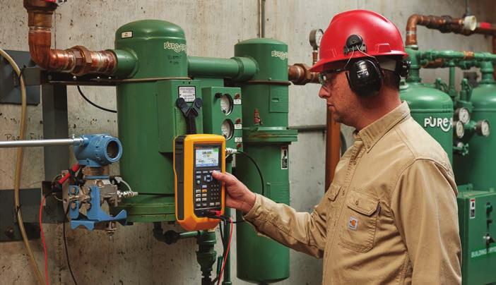 TECHNICKÉ ÚDAJE Automatický tlakový kalibrátor Fluke 729 Přenosný automatický tlakový kalibrátor zjednodušuje kalibraci tlaku Automatický tlakový kalibrátor Fluke 729 byl navržen speciálně pro