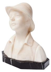 porcelán, vícebarevná glazura, vysoké reliéfní zlacení, smalt, sklo, výška 23,5 cm, odborně restaurována vlasová trhlina, (odborně restaurováno Evou