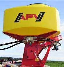 10 Příslušenství 10.1 HG 300 M1 HG 300 M1 je hydraulicky poháněný ventilátor pro pracovní záběr až 12 m nebo pro větší výsevky, např. u pšenice.