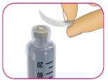 Předejdete tím ucpání jehly a vzniku infekce. Při každém použití pera Před použitím pera si umyjte ruce vodou a mýdlem. Na štítku pera zkontrolujte, že se chystáte použít správný typ inzulínu.