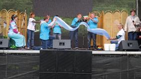 Vinařicích u Kladna. Počasí sice festivalu moc nepřálo, ale náladu to všem účastníkům nevzalo a užili jsme si to.
