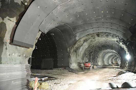Obr. 6 Veitastrond instalace izolací proti vodě a promrzání Fig.