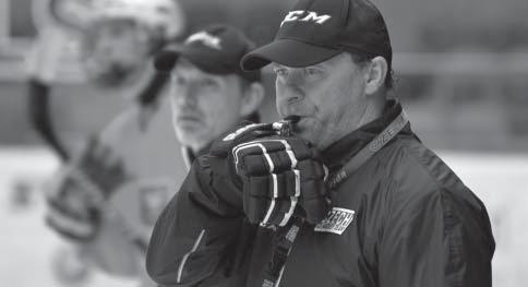 ČESKO "bílí" ČESKO "červení" 7:6 Třetiny 4:2, 1:3, 2:1 Branky a nahrávky: 4. Arnošt (Matiášek), 8. Kleiner, 11. Střondala (Gajarský, Svoboda), 17. Lašák (Matiášek, Lokajíček), 39. Arnošt, 43.