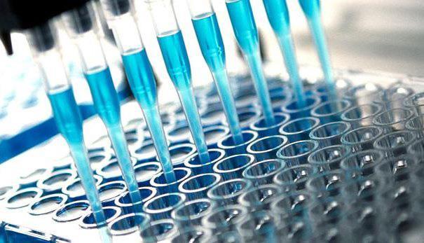Interpretace výsledku sérologie jednoho vzorku IgM neg, IgG neg vnímavost k nákaze (je možná i po dřívější vakcinaci vyvanutí imunity) probíhající onemocnění s časným odběrem (do 4.