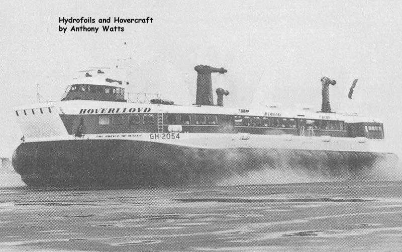 UTB ve Zlíně, Fakulta technologická 13 Obr. 6: SR.N4 [Zdroj]: http://www.bartiesworld.co.uk/hovercraft/srn/lsrn42.jpg Uvezlo až 254 osob a 30 automobilů přes kanál La Mance za pouhých 30 minut.