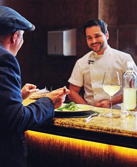 Fera v hotelu Claridge s Luxusní restaurace mě stresují a o luxusních restauracích v grandhotelech to platí dvojnásob.