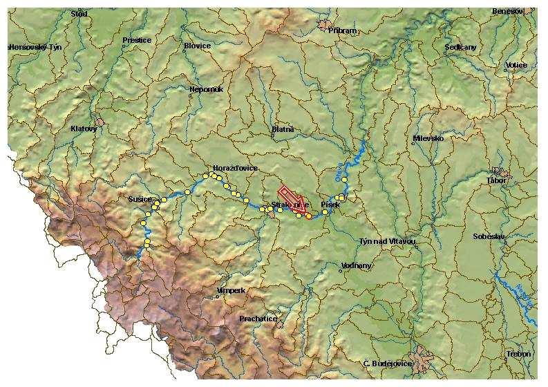 ZÁKLADNÍ PARAMETRY PŘÍČNÉ PŘEKÁŽKY VAZBA NA HYDROLOGICKÉ ČLENĚNÍ POVODÍ DRUH pevný SPÁD [m] 2,08 ČÍSLO HYDROL.POŘ. 108020590 ÚSEK HR. ČLENĚNÍ VODNÍHO TOKU 1216400 TVAR přímý STŘ.