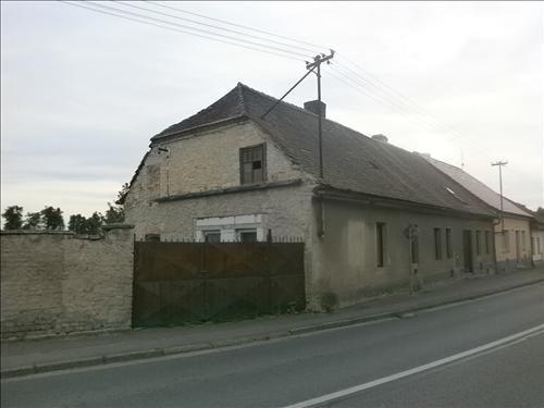 stran A4 v