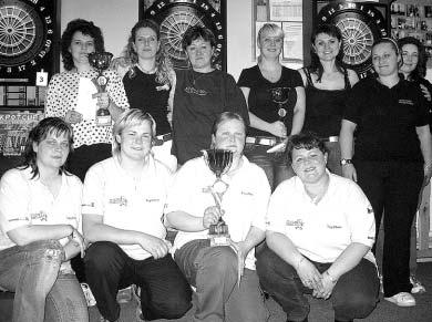 4 HRÁLO SE květen 2007 VIII. Krajské poháry SČOŠS! MOST (Ústecký kraj) Na 14. dubna byl premiérově do mostecké restaurace Bristol naplánován turnaj UŠO. Jednalo se o VIII. Krajský pohár družstev žen.
