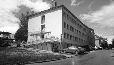 Po 45 letech užívání budovy katastrálního úřadu v Prachaticích, ve které sídlil i jeho předchůdce, středisko geodézie, se budova (Za Baštou č. p. 232) převlékla do nového moderního kabátku.