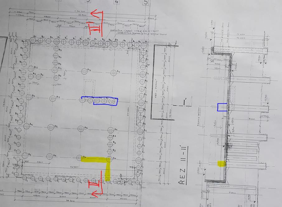 3) Základové konstrukce zjištěné pod zděnou stěnou tl. 300mm (zvýrazněno žlutě).