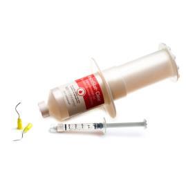 Indispense Kit obsahuje: 30 ml ViscoStat Clear,20 kovových kanyl Dento-Infusor a 20 x 1,2 ml