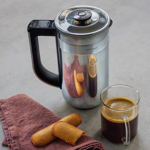 Francuska preša s integriranom vagom i mjeračem vremena French Press kávovar s integrovanou váhou a časovačom מכשיר פלנג ר עם משקל וטיימר מוכללים B Cordless design and integrated control panel with