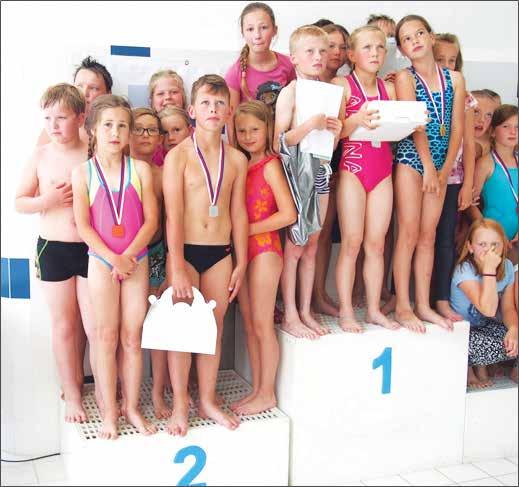 kolo spellování slovesa (opět psaná forma) Naši školu reprezentovaly tyto žákyně: 4. ročník Nikola Daňková a Klára Valentíková 5. ročník Tereza Musilová a Radka Kašpárková.