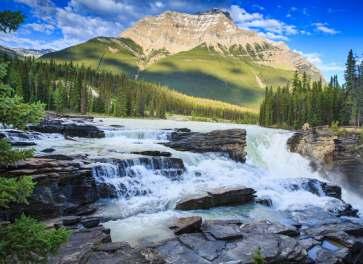 Kanada - Kanadské národní parky KANADA - KANADSKÉ NÁRODNÍ PARKY Moraine Lake Takakkaw Falls 7.