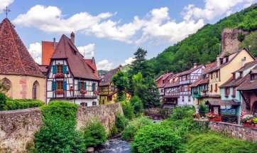 Francie - Alsasko FRANCIE - ALSASKO AUTOBUSOVÝ POZNÁVACÍ ZÁJEZD bez nočních přejezdů: Strasbourg - Obernai - Mont Ste Odile - Montagne des Singes - Riquewihr - Thann - Route de Cretes - Grand Ballon