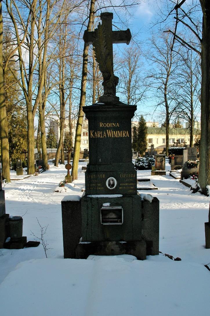 Josef Wimmer byl hostinským a řezníkem (1836) Na někdejším pozemku Wimmerových stojí dnes