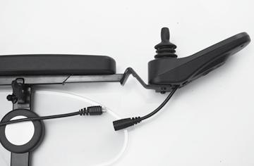Umístění ovládacího modulu Popis funkce Podrobný popis tlačítek a symbolů naleznete v návodu k obsluze < Ovládací modul >. Polohu ovládacího modulu lze upravit podle individuálních rozměrů uživatele.