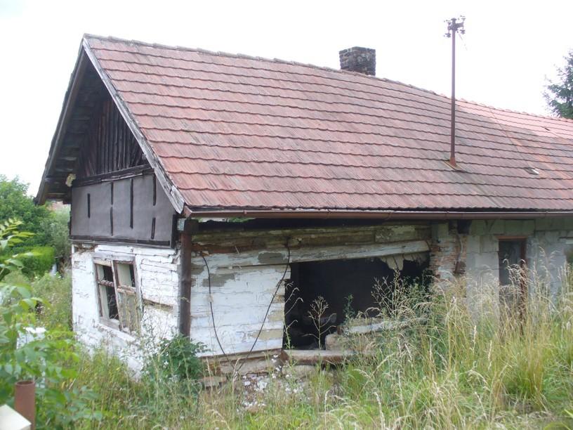 Paní Muchová ho koupila od Jarušky Lochmanové rozené Prokešová, která ho zdědila po své matce Marii Prokešové rozené Müllerové.
